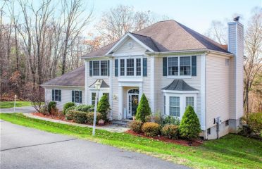 Mensah Robinson – Coldwell Banker Realty