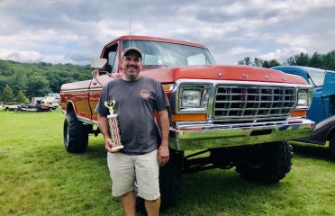 Rossi Bros. Vintage Cars & Hot Rods