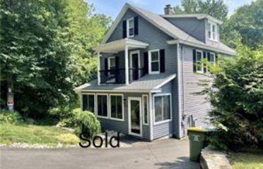 Jackie Stasonis, Brass Moon Realty