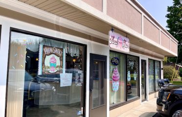 Sweet Mia’s Gourmet Cupcakes