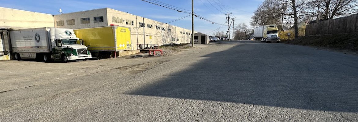 Staples Warehouse