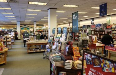 Barnes & Noble
