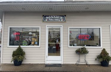 Nonnie’s Italian Bakery