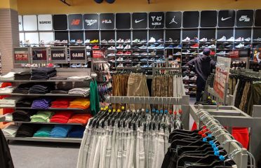 Champs Sports