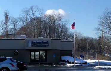 Ives Bank – Danbury: Plumtrees Plaza