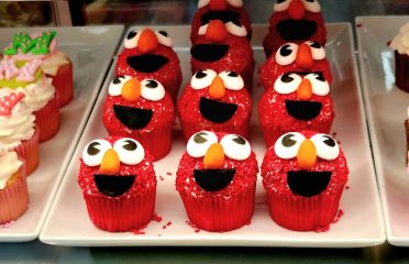 Alina’s Cakes and Cookies