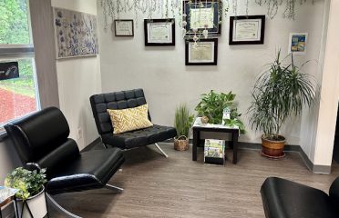 Chase Parkway Dental: Dr. Roshanak Rose Dezfoolian