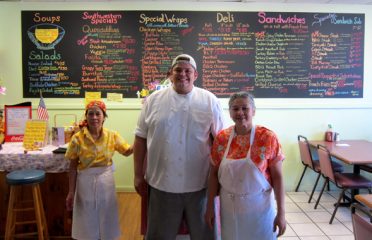 Mindy K’s Deli And Catering