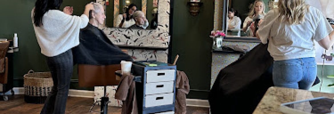 La Flor Salon