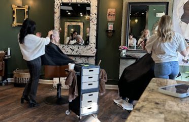 La Flor Salon