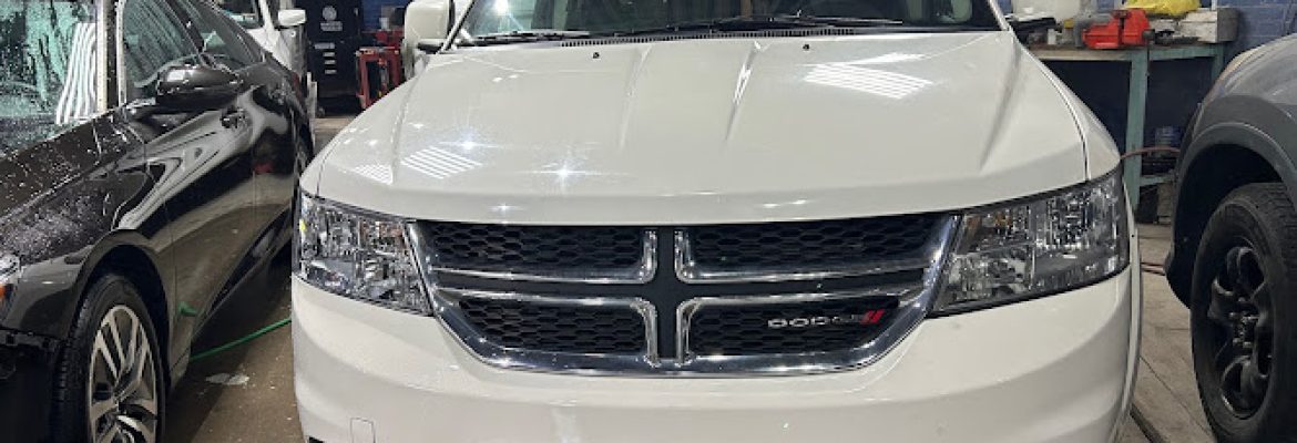 Johnny’s Auto Body