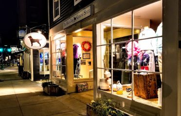 The Black Dog General Store – Mystic