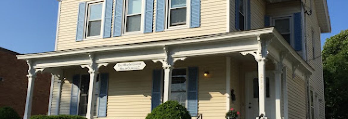 East West Integrative Health Clinic: Lisa Rosenberger, ND, LAc