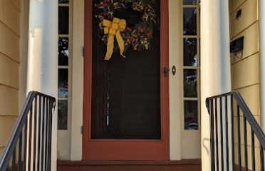 Reault House Bed & Breakfast