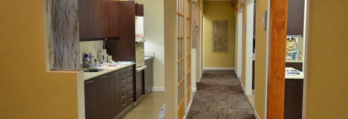 Dr. Leon D. Hanna, DDS