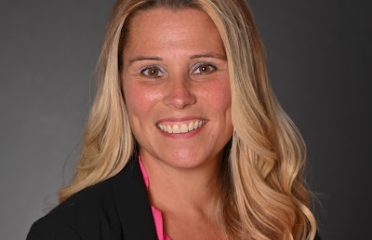 Michele Geragotelis, RE/MAX Bell Park Realty
