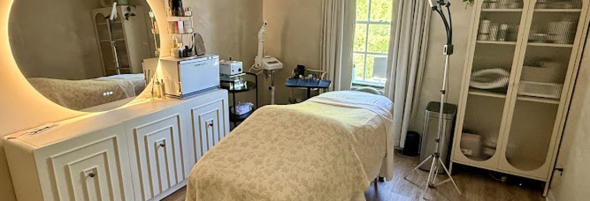 Emily Pieretti Beauty + Bridal