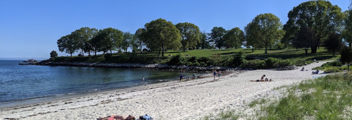 Hole In The Wall Beach