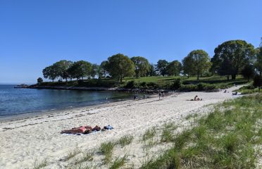 Hole In The Wall Beach