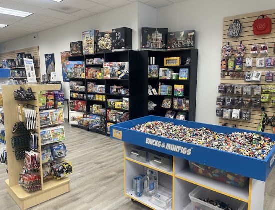 Bricks & Minifigs Fairfield