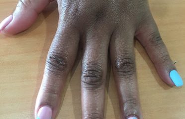 Me 2 Nails & Spa( Green Four Leaves Nails & Spa)
