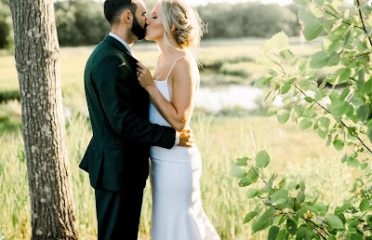 Shannon Bialy | New England Wedding Photographer