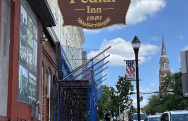 The Yankee Pedlar Inn