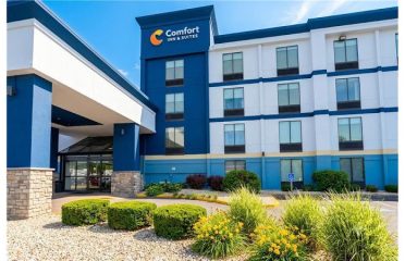Comfort Inn & Suites Danbury-Bethel