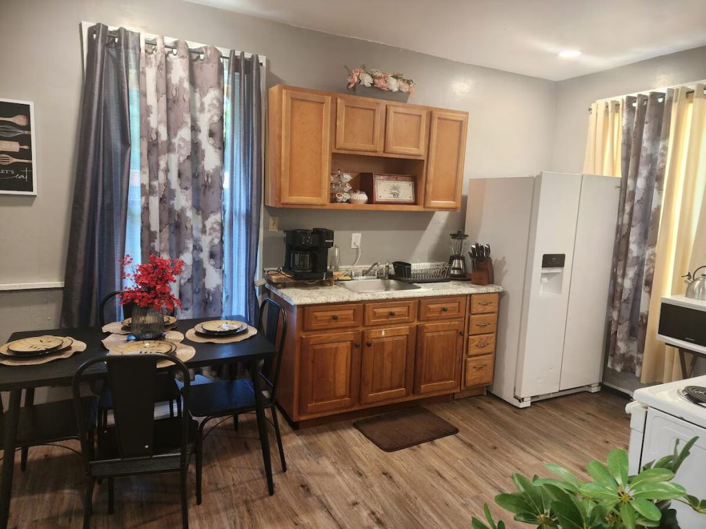Meriden, CT Vacation Rentals - South-Central Area, Meriden CT Vacation Rental, Vacation Home Rentals In CT