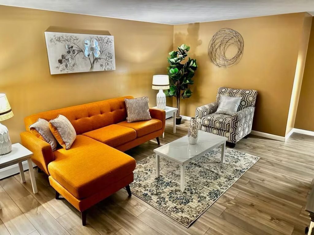New Britain, CT Vacation Rentals - Central Area, New Britain CT Vacation Rental, Vacation Home Rentals In CT