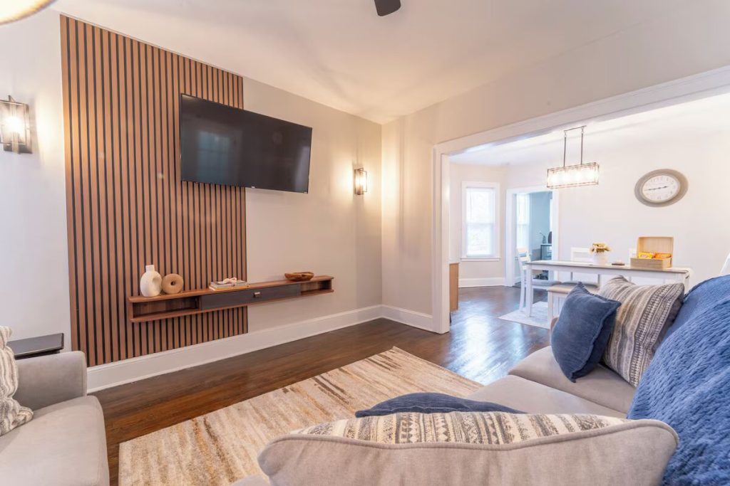 New Britain, CT Vacation Rentals - Central Area, New Britain CT Vacation Rental, Vacation Home Rentals In CT