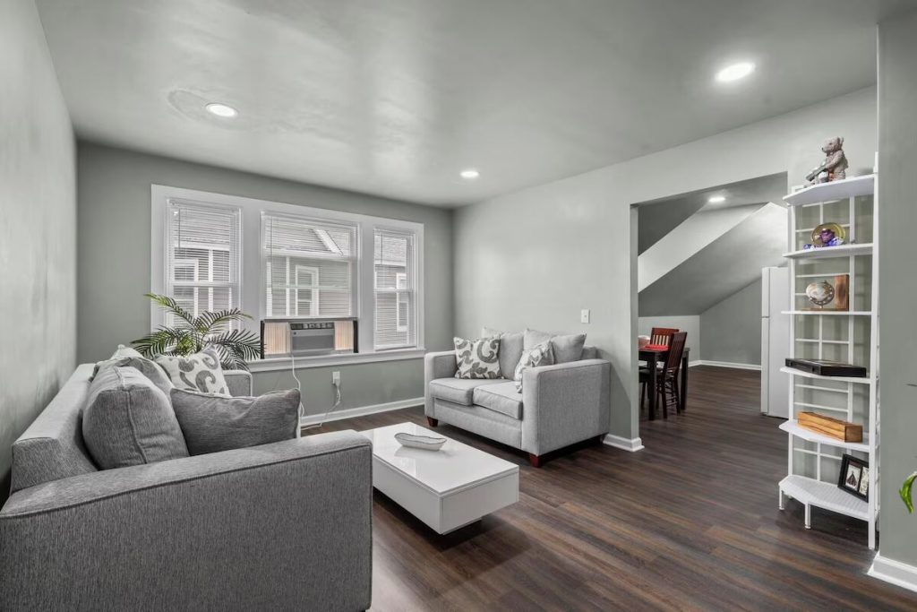 New Britain, CT Vacation Rentals - Central Area, New Britain CT Vacation Rental, Vacation Home Rentals In CT