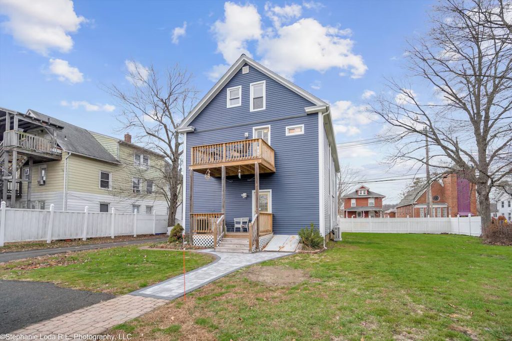 Wallingford, CT Vacation Rentals - South Central Area, Wallingford CT Vacation Rental, Vacation Home Rentals In CT